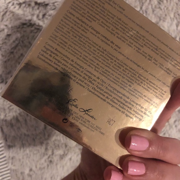 Estēe Lauder Re-Nutriv Ultamite Diamond Eye Creme - Picture 6 of 6